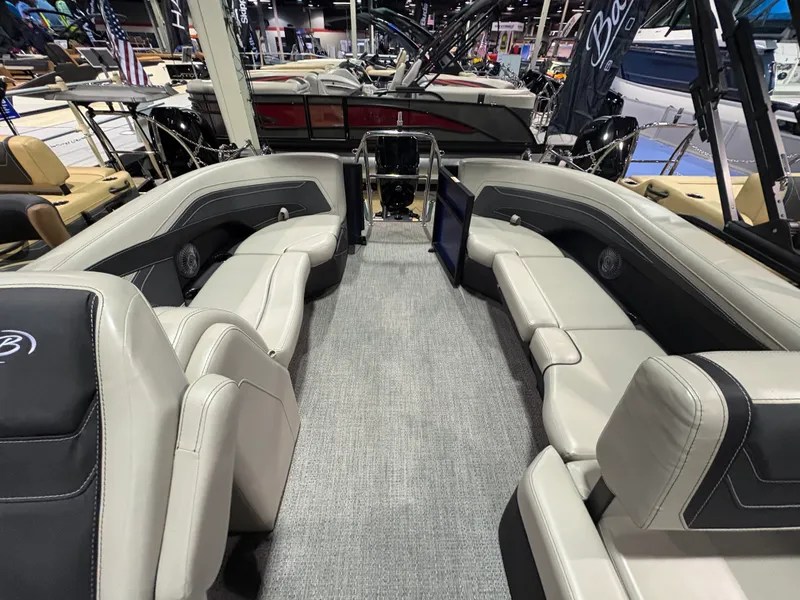 Slide: The Image of Barletta Cabrio 22 Q 2026 - 10