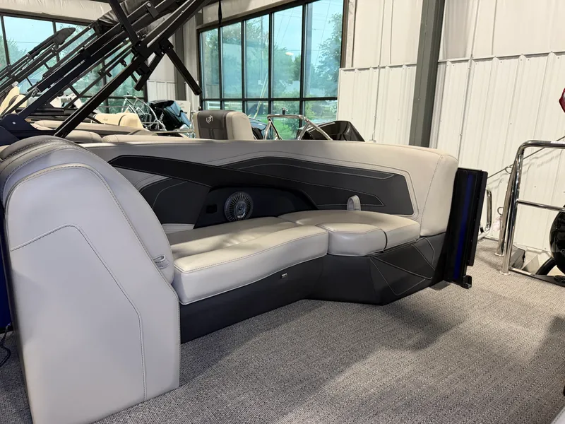 Slide: The Image of Barletta Cabrio 22 Q 2026 - 39