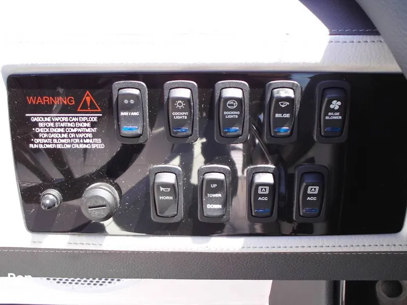 Slide: The Image of Regal 2300 2020 - 14302711