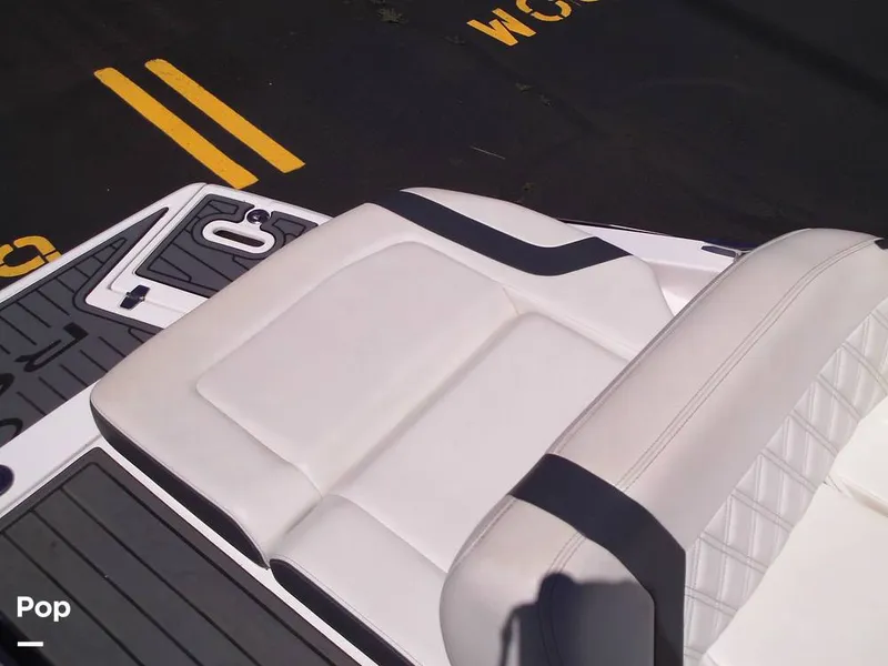 Slide: The Image of Regal 2300 2020 - 14302717