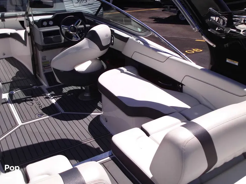 Slide: The Image of Regal 2300 2020 - 14302694