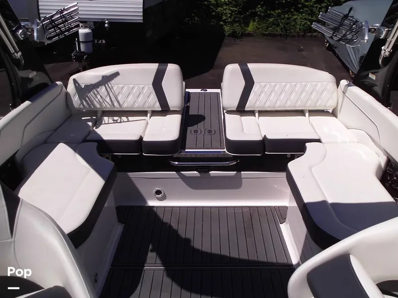 Slide: The Image of Regal 2300 2020 - 14302707