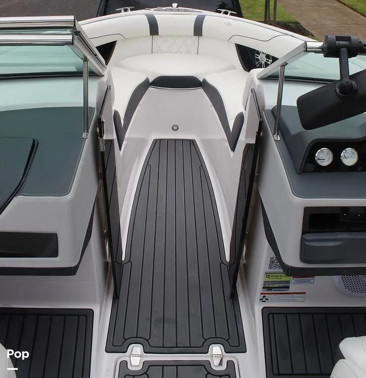 Slide: The Image of Regal 2300 2020 - 14248748