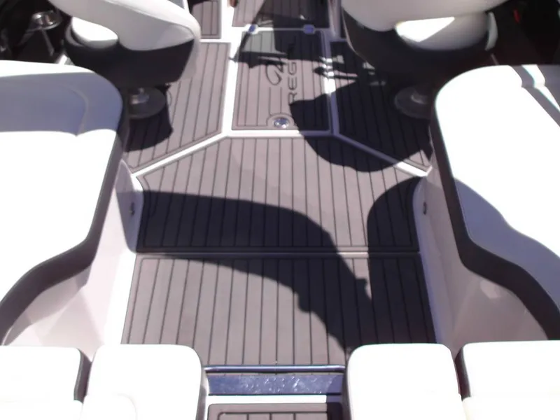 Slide: The Image of Regal 2300 2020 - 14302720