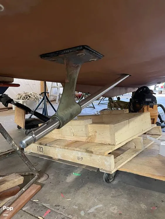 Slide: The Image of Chris-Craft Cavalier 33 1967 - 14230804