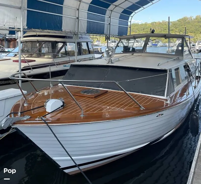 The Image of Chris-Craft Cavalier 33 1967 - 14727132