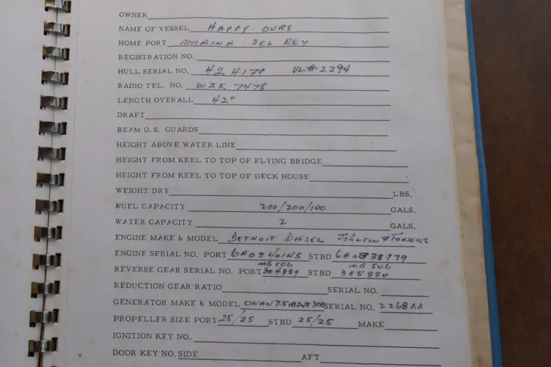 Slide: The Image of Uniflite 42 Double Cabin 1977 - 22