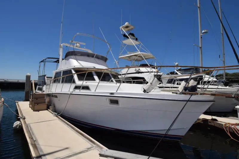 Slide: The Image of Uniflite 42 Double Cabin 1977 - 24