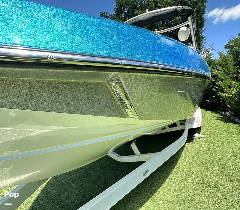 Slide: The Image of Malibu Wakesetter 22 VLX 2017 - 14325829