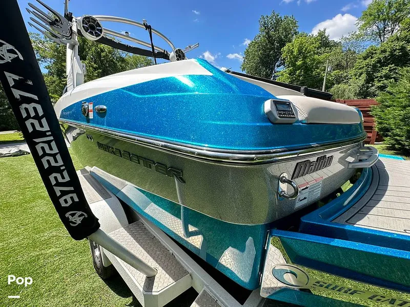 Slide: The Image of Malibu Wakesetter 22 VLX 2017 - 14325852