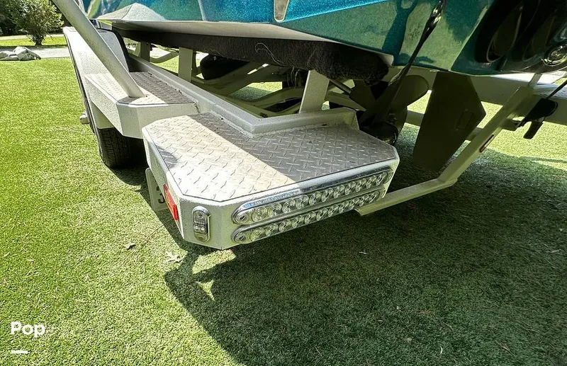 Slide: The Image of Malibu Wakesetter 22 VLX 2017 - 14325856