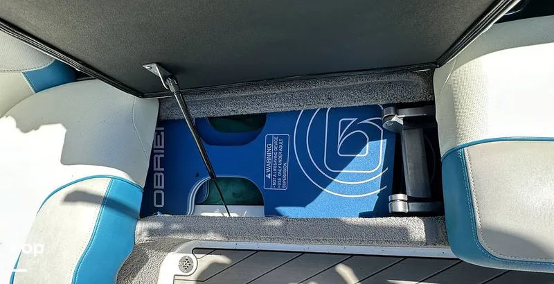 Slide: The Image of Malibu Wakesetter 22 VLX 2017 - 14325892