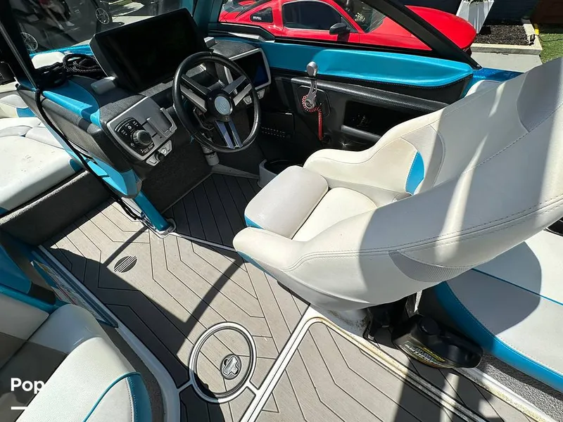 Slide: The Image of Malibu Wakesetter 22 VLX 2017 - 14325895