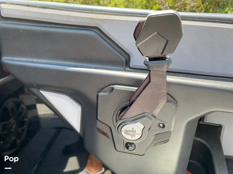 Slide: The Image of Throttle/Shift: Mech - 14329285