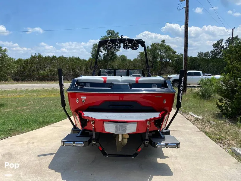 Slide: The Image of 2022 Axis A24 - 14329235