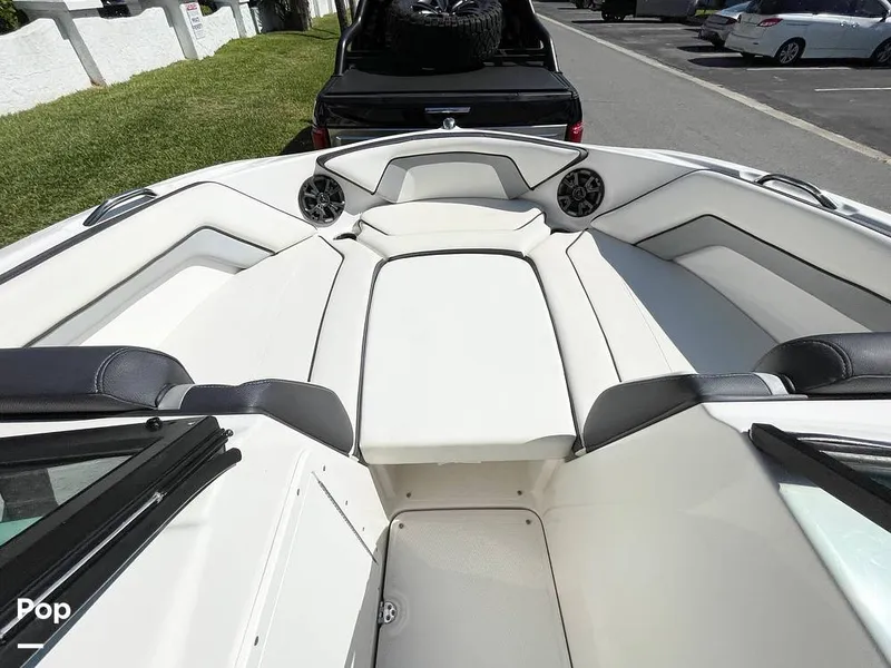 Slide: The Image of Bow Seating - 14344563