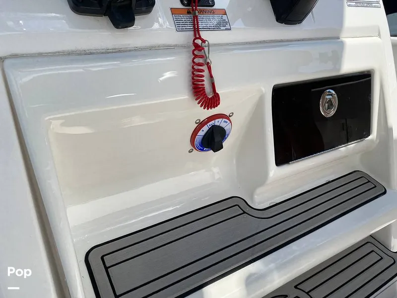 Slide: The Image of Sea Fox 228 Commander 2022 - 14262623