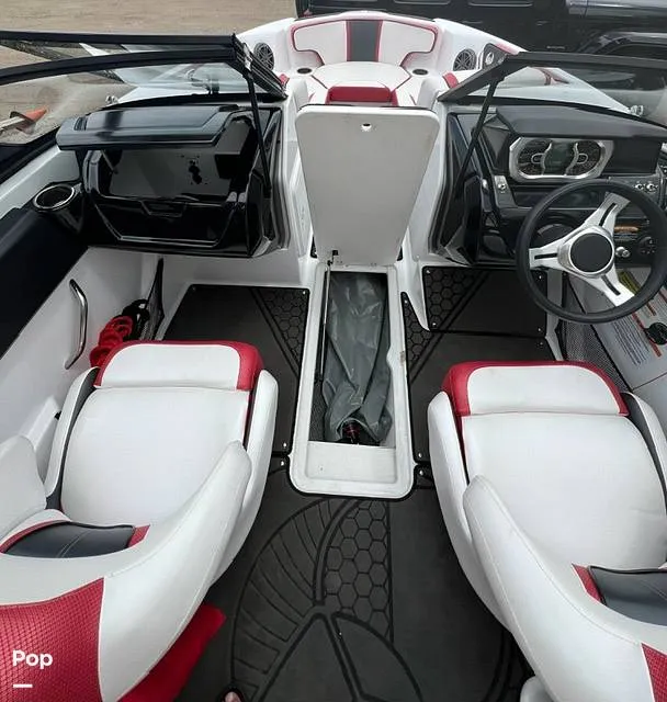 Slide: The Image of Scarab ID 195 Wake Edition 2022 - 14282250