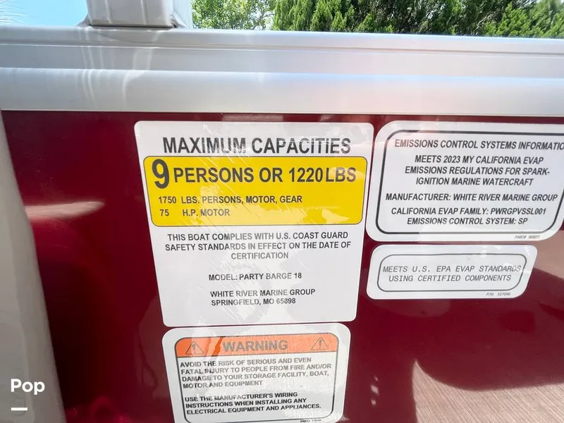 Slide: The Image of Sun Tracker Party Barge 18 DLX 2023 - 14328996