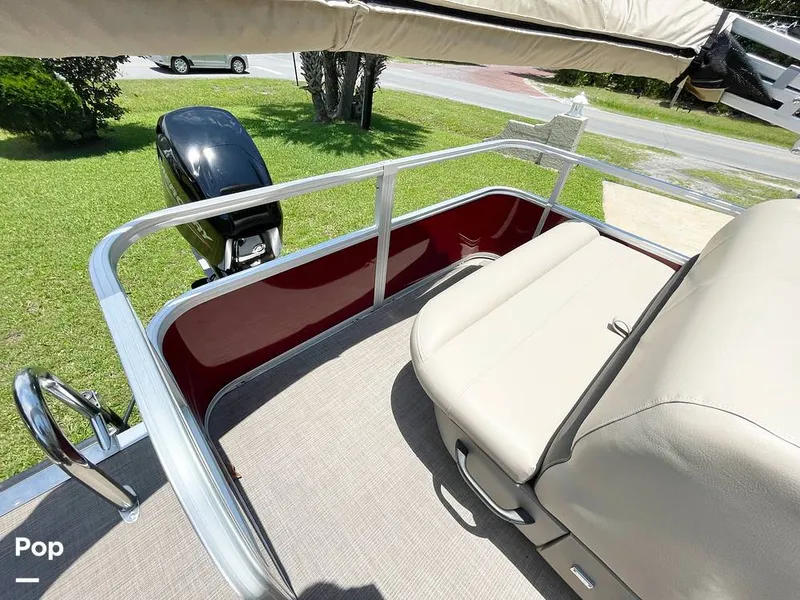 Slide: The Image of Reverse Stern Seat - 14329002