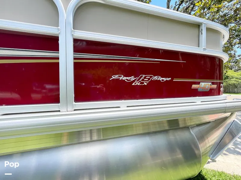 Slide: The Image of Sun Tracker Party Barge 18 DLX 2023 - 14329022