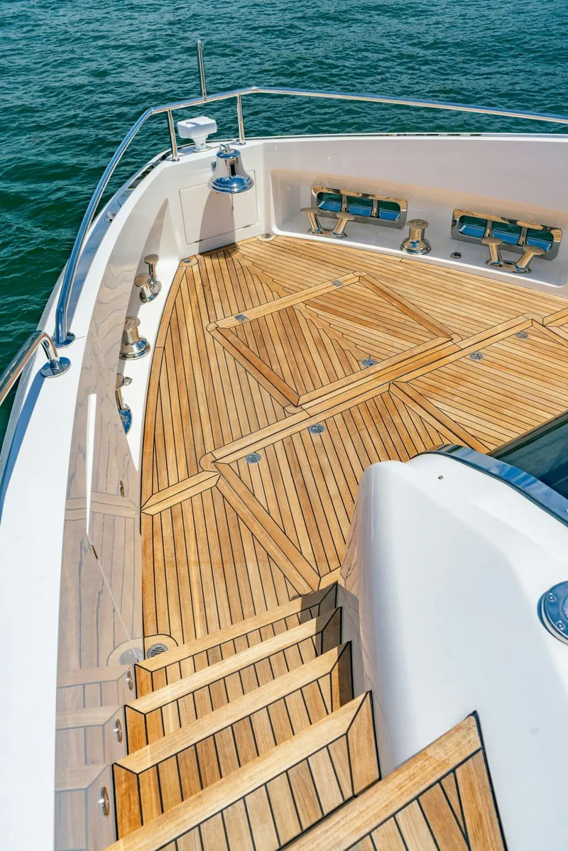 Slide: The Image of Sunseeker Sunseeker 100 Yacht 2024 - 33