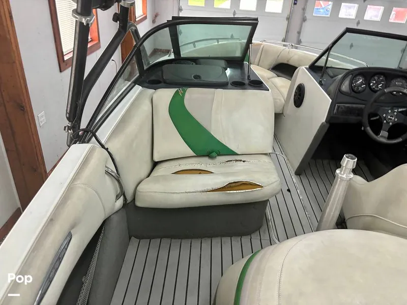 Slide: The Image of Malibu 21 WAKESETTER 2003 - 14506989