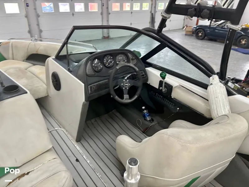 Slide: The Image of Malibu 21 WAKESETTER 2003 - 14506995