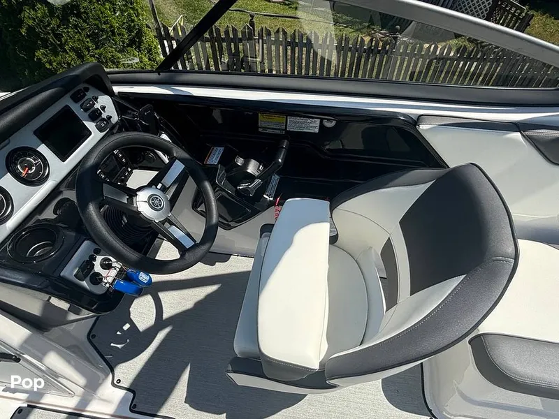 Slide: The Image of Yamaha AR210 2022 - 14397855