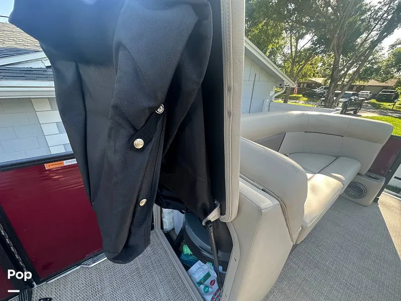 Slide: The Image of Crest Classic LX 220 SLRC 2022 - 14341927