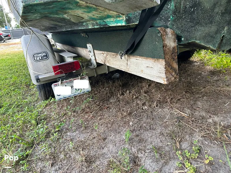 Slide: The Image of Boston Whaler 23 Conquest 2000 - 15930503