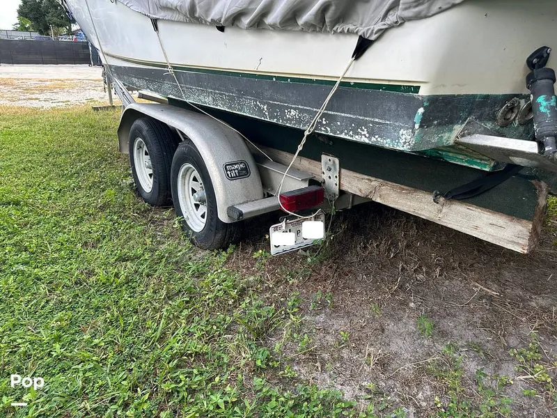 Slide: The Image of Boston Whaler 23 Conquest 2000 - 15930505