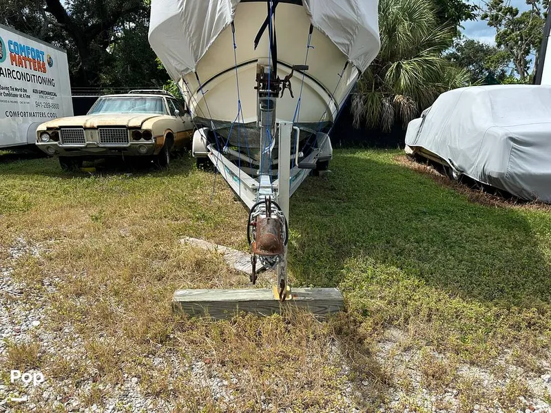 Slide: The Image of Boston Whaler 23 Conquest 2000 - 15930509