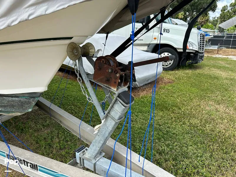 Slide: The Image of Boston Whaler 23 Conquest 2000 - 15930512