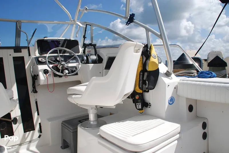 Slide: The Image of Boston Whaler 23 Conquest 2000 - 14382803