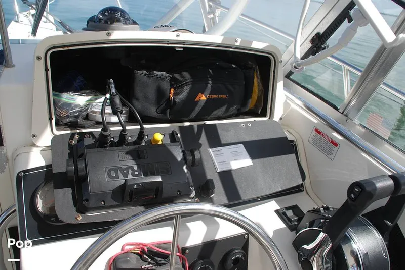 Slide: The Image of Boston Whaler 23 Conquest 2000 - 14382814