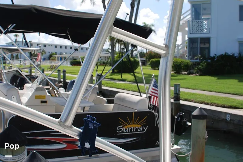 Slide: The Image of Boston Whaler 23 Conquest 2000 - 14382829