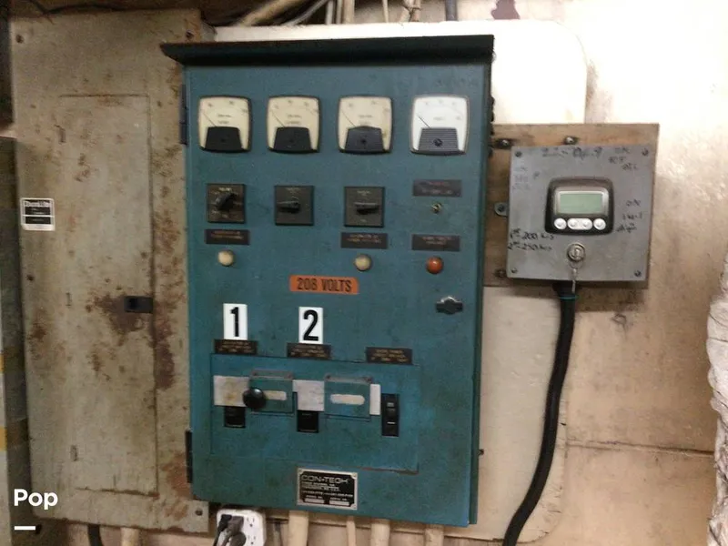 Slide: The Image of Volt - 14350385