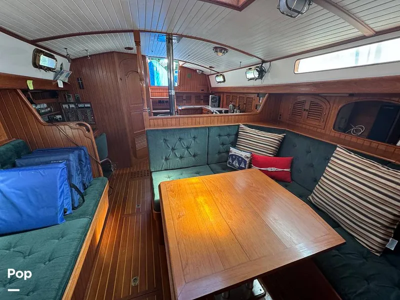 Slide: The Image of Passport 40 1981 - 14755433