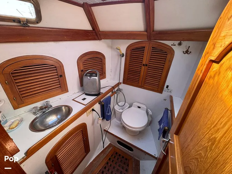 Slide: The Image of Passport 40 1981 - 14755422