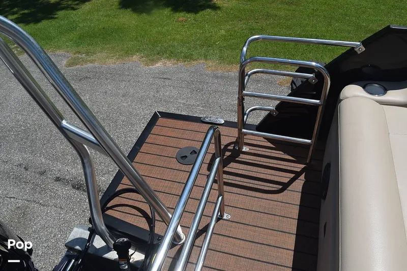 Slide: The Image of Bentley 253 Elite Swingback DC FT 2022 - 14412748