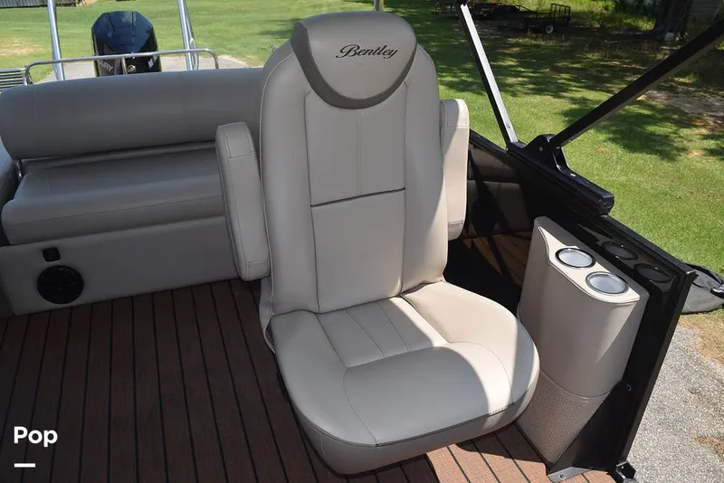 Slide: The Image of Bentley 253 Elite Swingback DC FT 2022 - 14412755