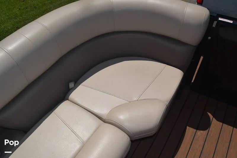 Slide: The Image of Bentley 253 Elite Swingback DC FT 2022 - 14412689