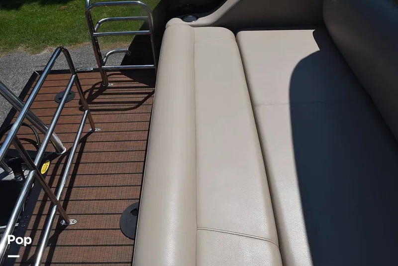 Slide: The Image of Bentley Pontoons 253 Elite Swingback DC FT 2022 - 14412680