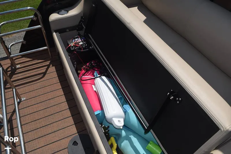 Slide: The Image of Bentley Pontoons 253 Elite Swingback DC FT 2022 - 14412677