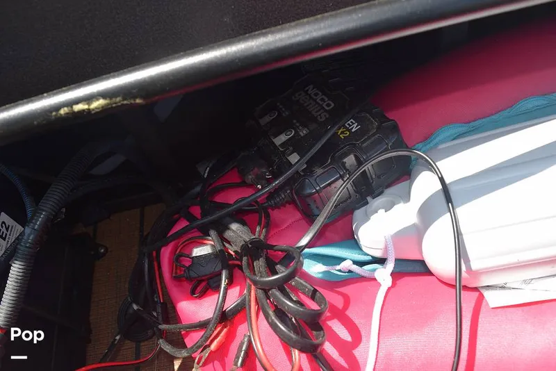 Slide: The Image of Bentley Pontoons 253 Elite Swingback DC FT 2022 - 14412679