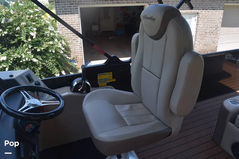 Slide: The Image of Bentley Pontoons 253 Elite Swingback DC FT 2022 - 14412758