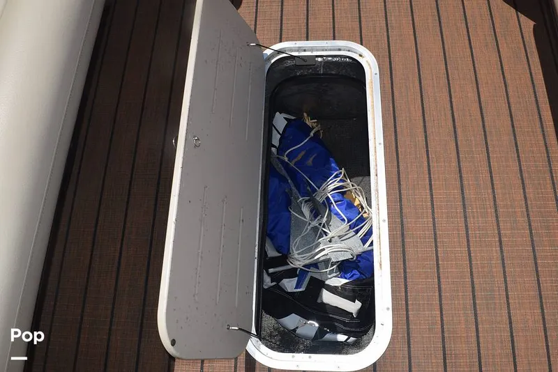 Slide: The Image of Bentley Pontoons 253 Elite Swingback DC FT 2022 - 14412692