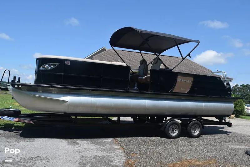 Slide: The Image of Bentley Pontoons 253 Elite Swingback DC FT 2022 - 14412705