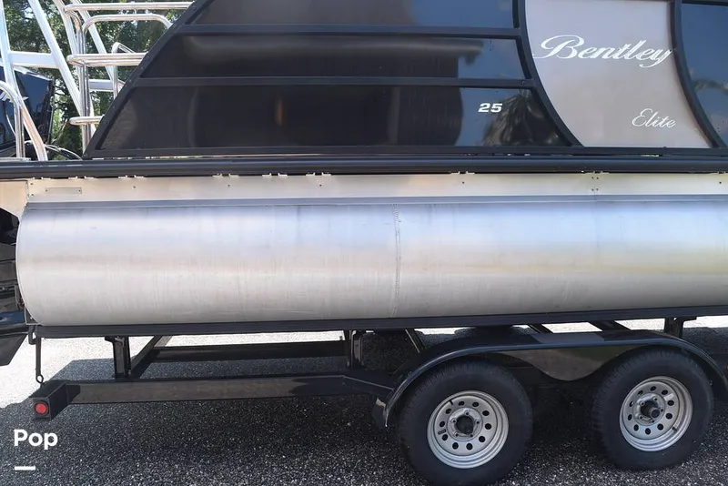 Slide: The Image of Bentley Pontoons 253 Elite Swingback DC FT 2022 - 14412725